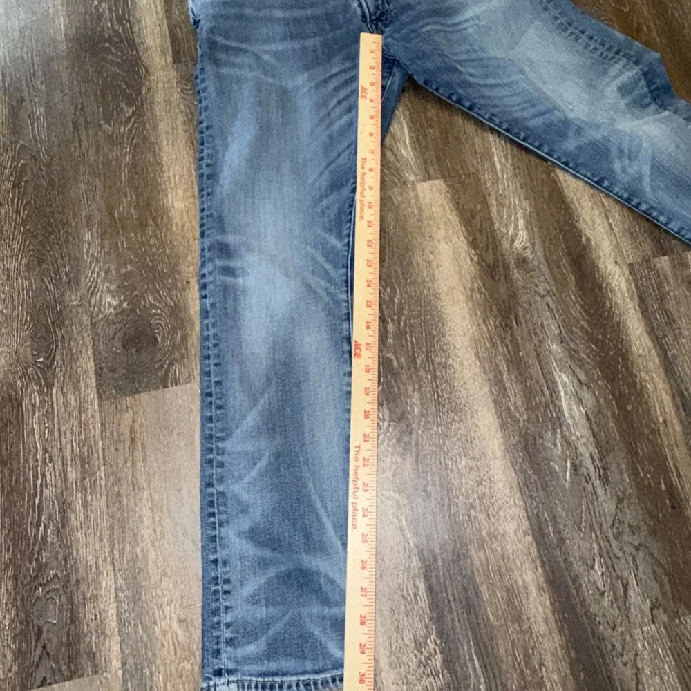 Polo Ralph Lauren Men's Distressed Blue Jeans 36x32 ( Fits 36x30)